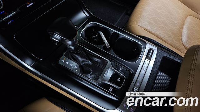 Kia Canival 2022 — photo 9