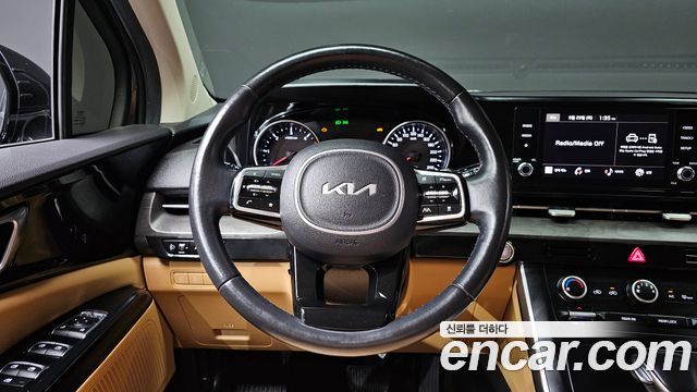 Kia Canival 2022 — photo 13