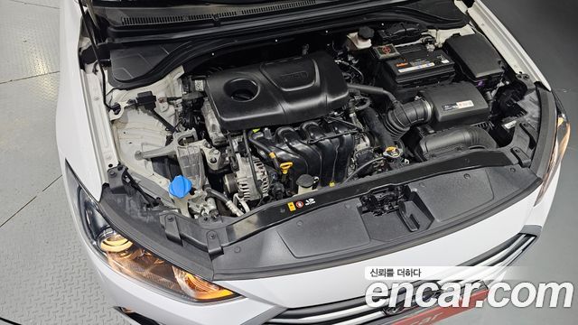 Hyundai AVANTE 2018 — photo 6