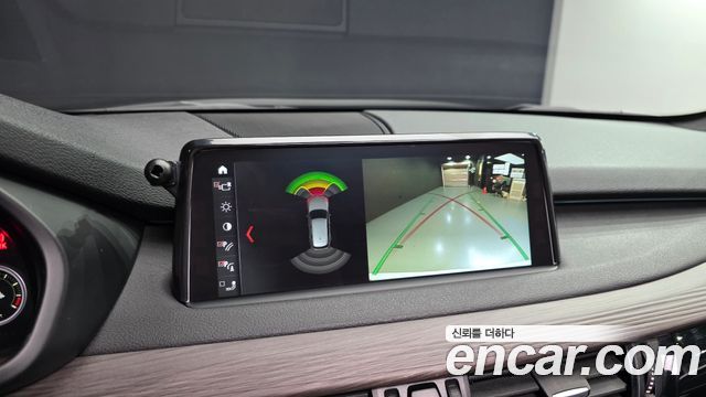BMW X5 2017 — photo 16