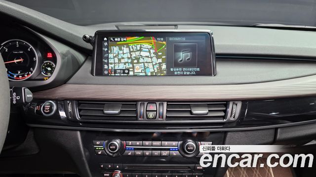 BMW X5 2017 — photo 17
