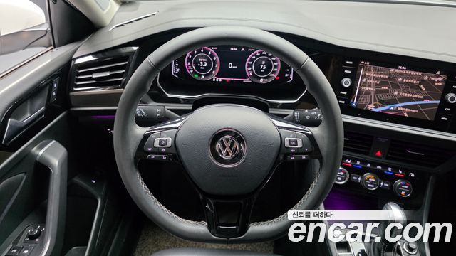 Volkswagen Jetta 2021 — photo 19