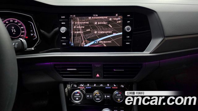 Volkswagen Jetta 2021 — photo 21