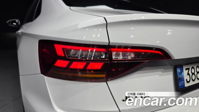 Volkswagen Jetta 2021 — photo 9