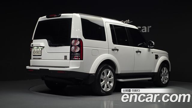 Land Rover Discovery 2016 — photo 2