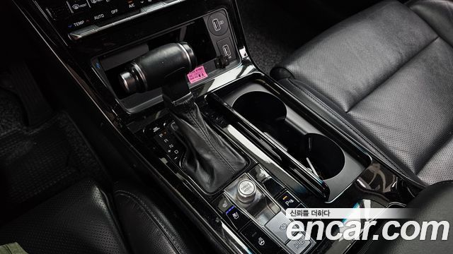 Kia K7 2020 — photo 9