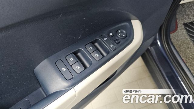 Hyundai Venue 2020 — photo 28