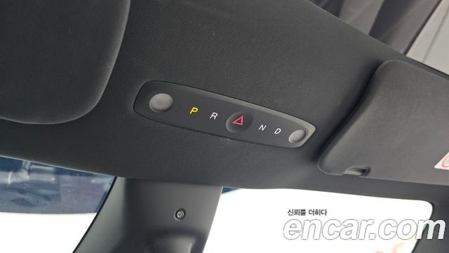 Tesla Model Y 2026 — photo 12