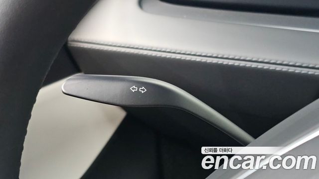 Tesla Model Y 2026 — photo 22