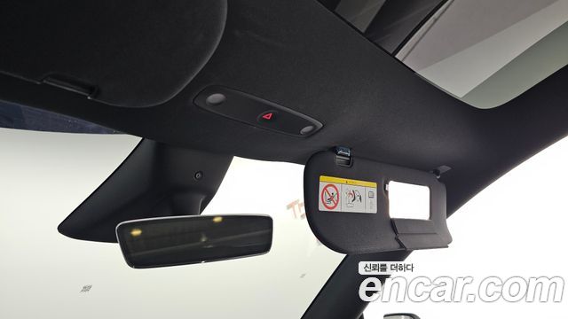 Tesla Model Y 2026 — photo 35