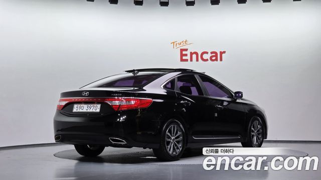 Hyundai Grandeur 2011 — photo 2