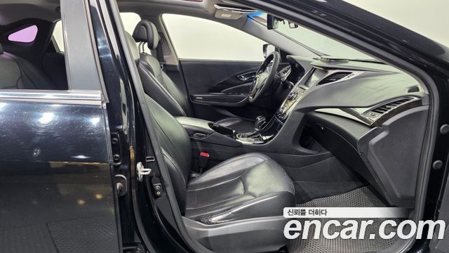 Hyundai Grandeur 2011 — photo 11