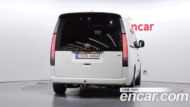 Hyundai Staria 2023 — photo 4