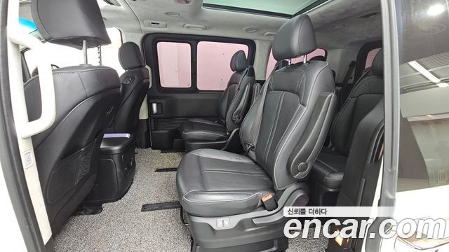 Hyundai Staria 2023 — photo 18