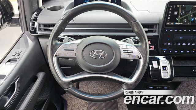 Hyundai Staria 2023 — photo 19