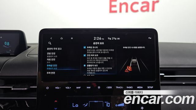 Hyundai Staria 2023 — photo 22