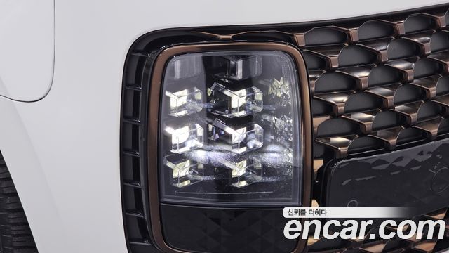Hyundai Staria 2023 — photo 8