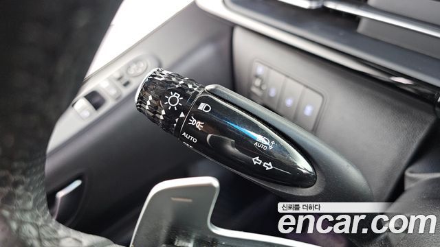 Hyundai Staria 2023 — photo 28