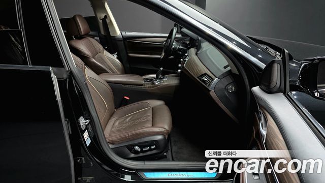 BMW Gran Turismo 2018 — photo 11