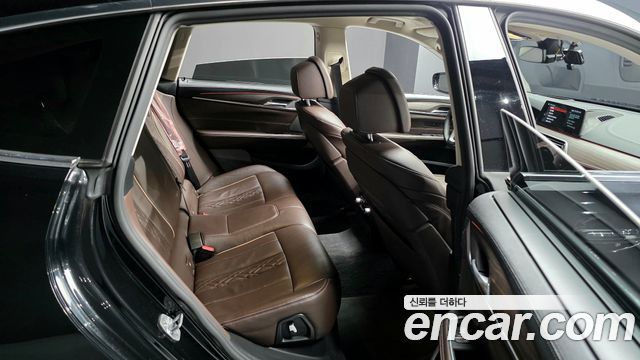 BMW Gran Turismo 2018 — photo 12