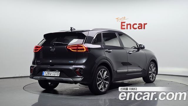 Kia Niro 2020 — photo 2