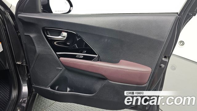 Kia Niro 2020 — photo 14