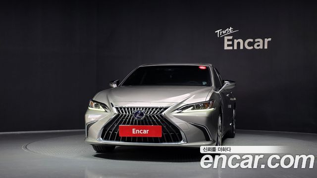 Lexus ES 2022 — photo 3
