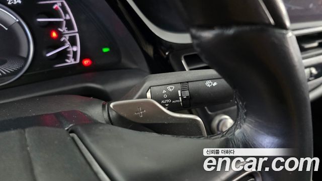 Lexus ES 2022 — photo 29