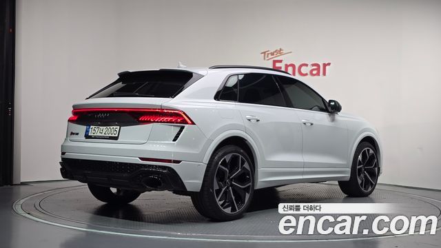 Audi RSQ8 2021 — photo 2