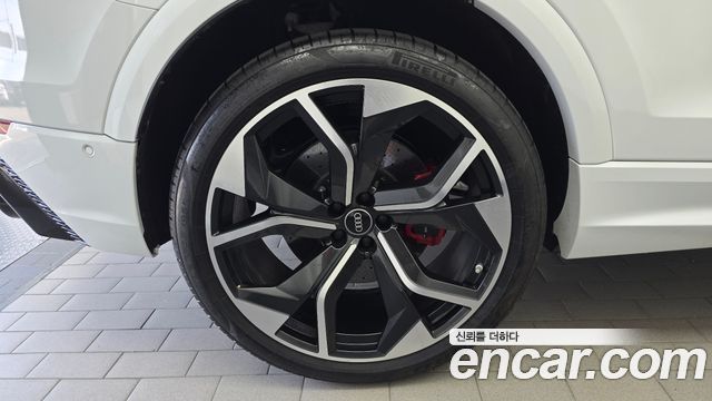 Audi RSQ8 2021 — photo 5