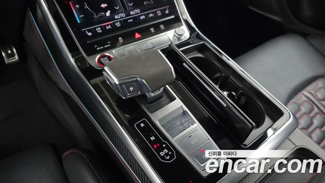 Audi RSQ8 2021 — photo 12