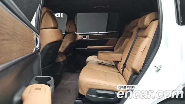 Hyundai Santafe 2024 — photo 17