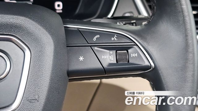 Audi Q5 2022 — photo 21