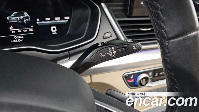 Audi Q5 2022 — photo 24