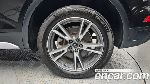 Audi Q5 2022 — photo 7