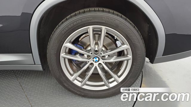 BMW X4 2021 — photo 7