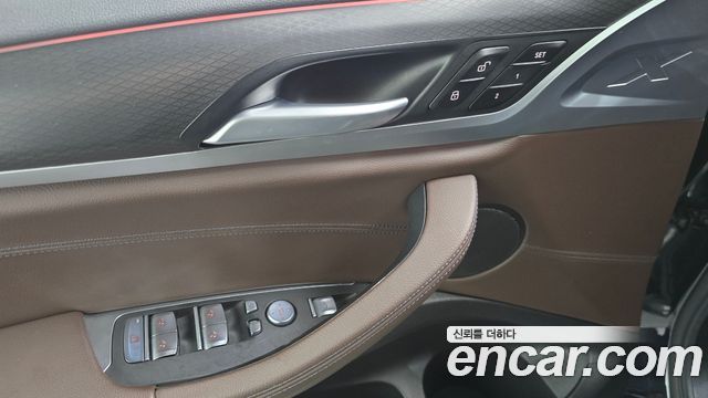 BMW X4 2021 — photo 27