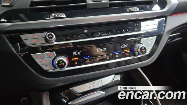 BMW X4 2021 — photo 30
