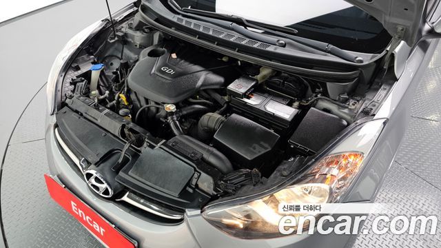Hyundai AVANTE 2012 — photo 6