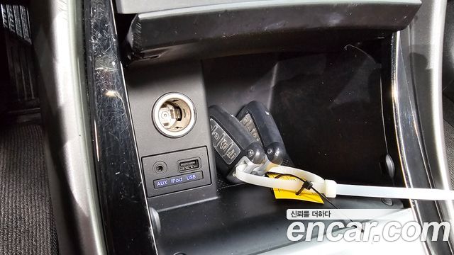 Hyundai AVANTE 2012 — photo 18