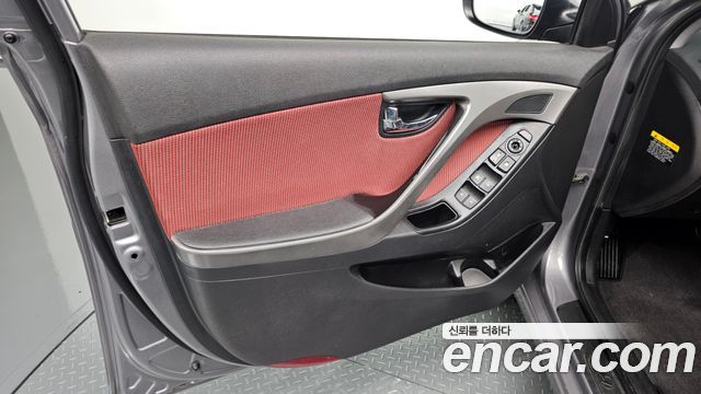 Hyundai AVANTE 2012 — photo 14