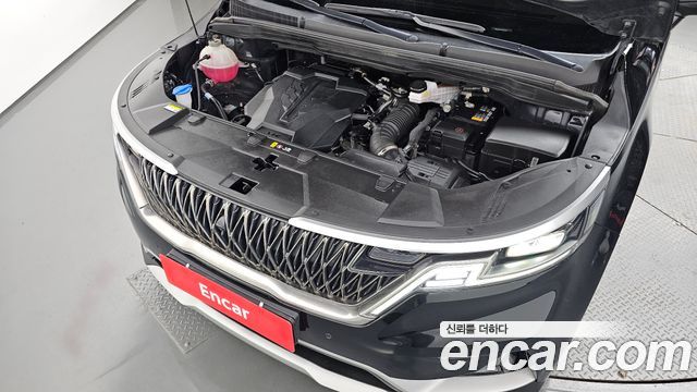 Kia Canival 2023 — photo 6