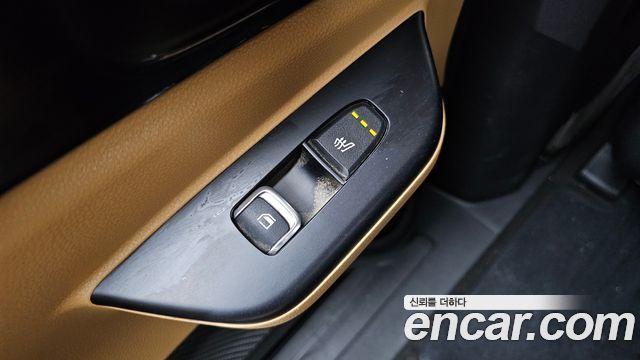 Kia Canival 2023 — photo 19