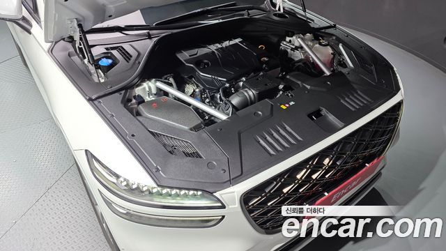 Genesis GV70 2025 — photo 6
