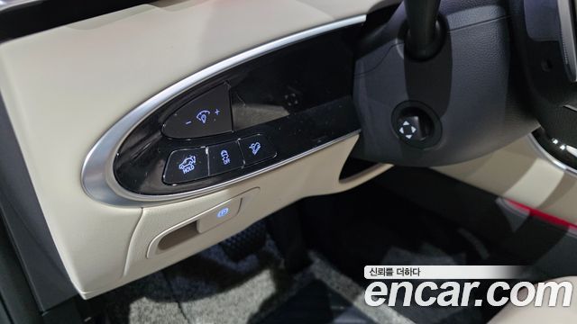 Genesis GV70 2025 — photo 18