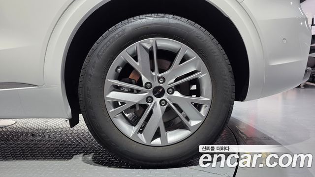 Genesis GV70 2025 — photo 7