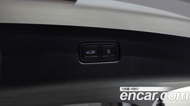 Genesis GV70 2025 — photo 28