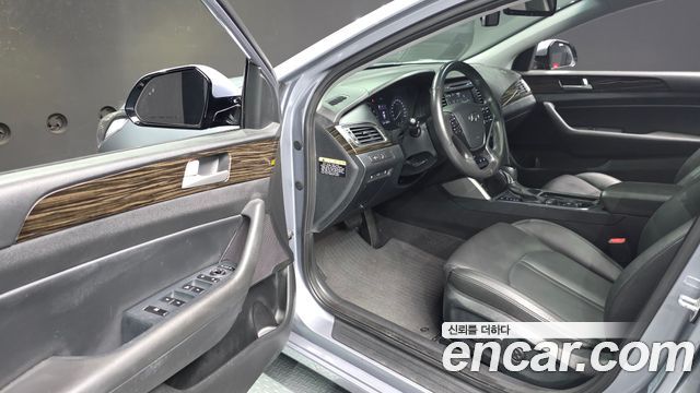 Hyundai Sonata 2017 — photo 13
