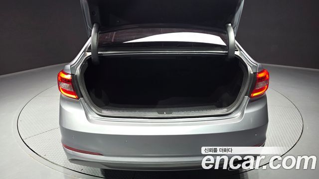 Hyundai Sonata 2017 — photo 26