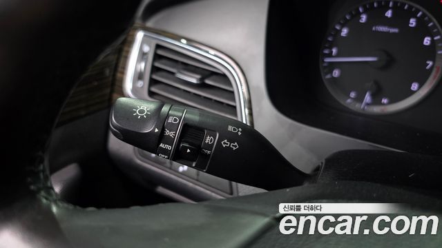 Hyundai Sonata 2017 — photo 33